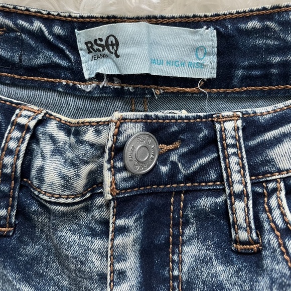 RSQ High-waisted Dark-Wash Ripped Denim Shorts Size 0, XS - Picture 11 of 14